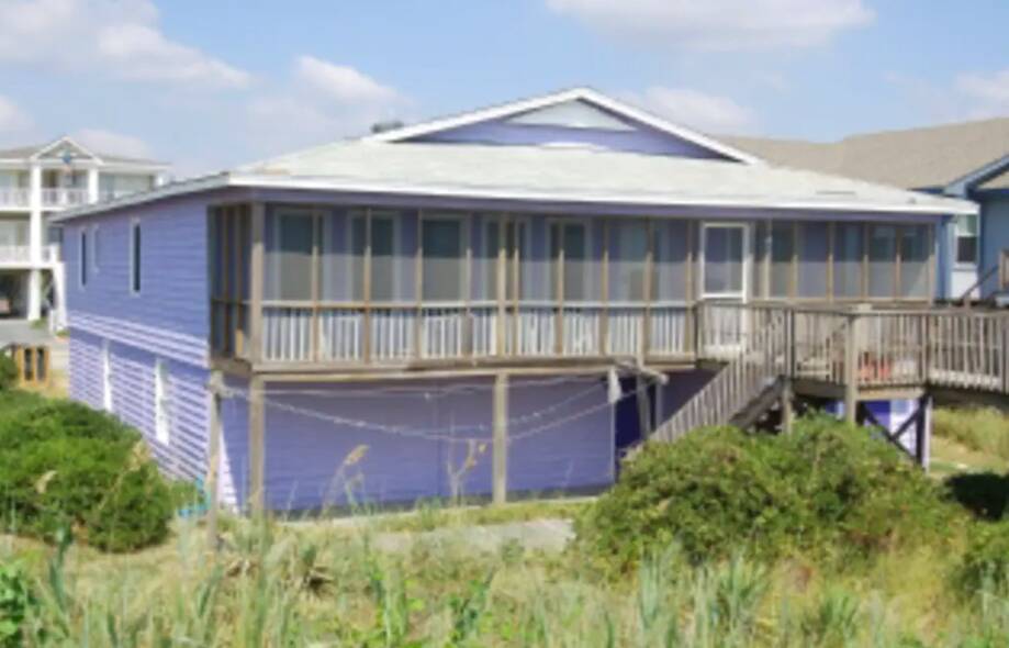 Oceanfront Screened Porch & Private Walk...